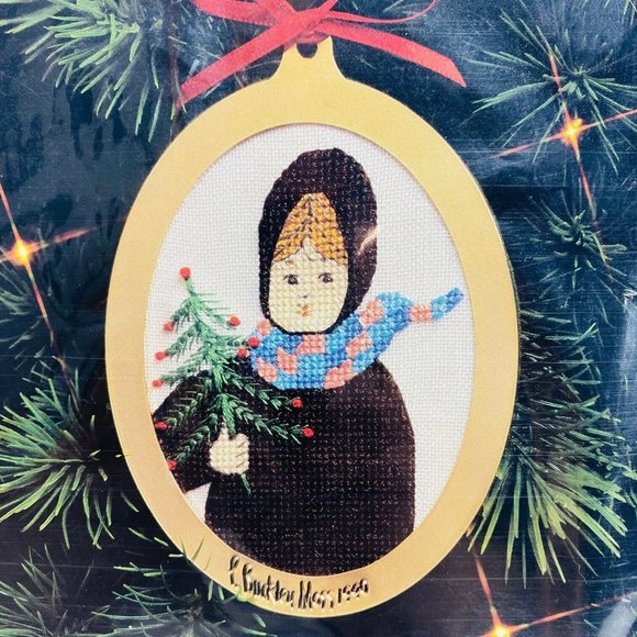 P. Buckley Moss 1990 Limited Edition Christmas Ornament Cross Stitch Kit - New - Picture 3 of 6